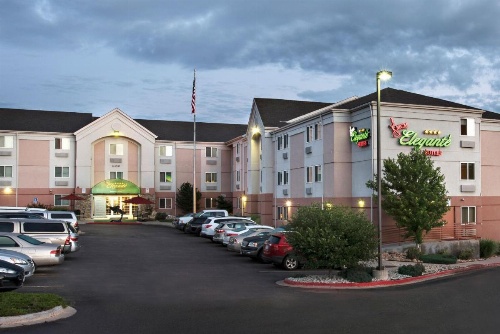 MCM Elegante Suites image 23